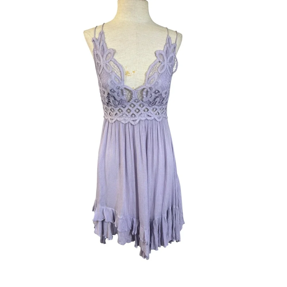 Free People Adella Slip Dress Lilac Purple M Lace Ruffle Feminine Boho Romantic